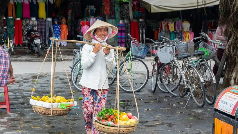 រូបភាពនៃប្រជាជនវៀតណាមដ៏រួសរាយរាក់ទាក់ត្រូវបានលើកសរសើរលើកាសែត អ្នកកាសែតនូវែលសេឡង់ម្នាក់មានការចាប់អារម្មណ៍យ៉ាងខ្លាំងចំពោះមនុស្ស និងទឹកដីវៀតណាម