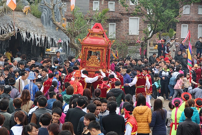 ពិធីដង្ហែសង្ឃឹកបង្វិលនៅភូមិយ៉ាងកាវ (វៀតណាម)