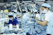 ធនាគារ Standard Chartered ព្យាករណ៍ថា GDP វៀតណាមនឹងកើន ៧,៣%ក្នុងឆ្នាំ២០២២