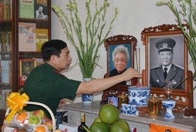 លោកនាយឧត្តមសេនីយ៍ Phan Van Giang សម្តែងការដឹងគុណចំពោះអតីតថ្នាក់ដឹកនាំក្រសួងការពារប្រទេស