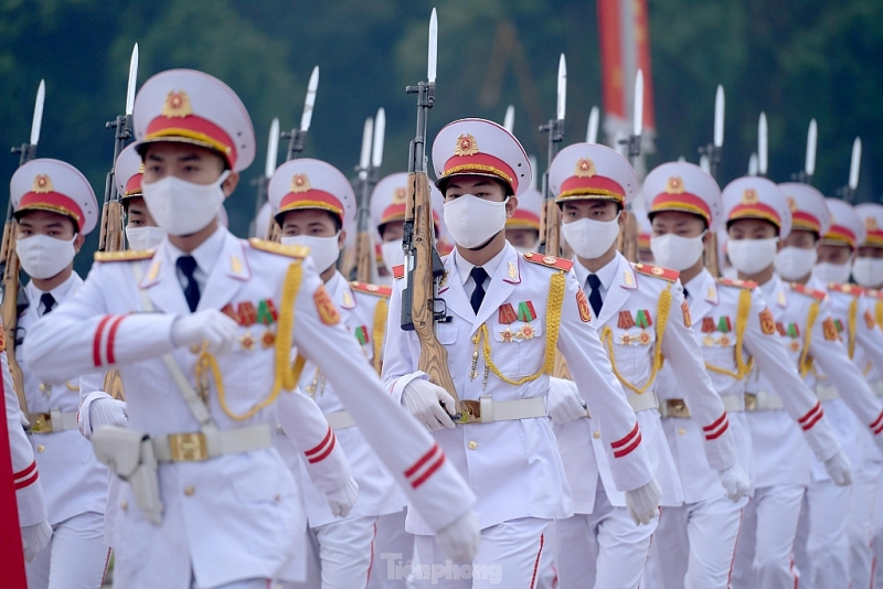 ពិធីបង្ហូតទង់ជាតិនៅទីលាន Ba Dinh នាឧកាសទិវាបុណ្យឯករាជ្យជាតិវៀតណាម