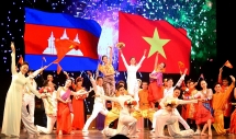 ការ​ផ្លាស់​ប្តូរ​វប្បធម៌​រឹត​ចំណង​មិត្តភាព​រវាង​វៀតណាម​និង​កម្ពុជា