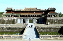 UNESCO រួមដំណើរជាមួយខេត្ត Thua Thien-Hue ក្នុងការអភិរក្ស និងពង្រីកតម្លៃ​បេតិកភណ្ឌវប្បធម៌ប្រពៃណី