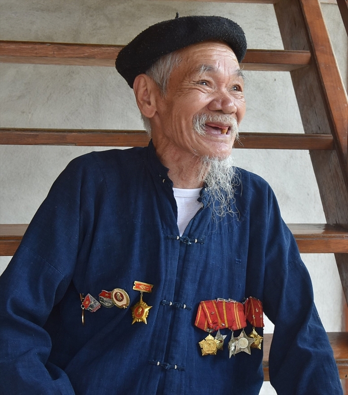 លោក Hoang Ngoc ភូមិ Kim Long ឃុំ Tan Trao ស្រុក Son Duong ខេត្ត Tuyen Quang ។ 