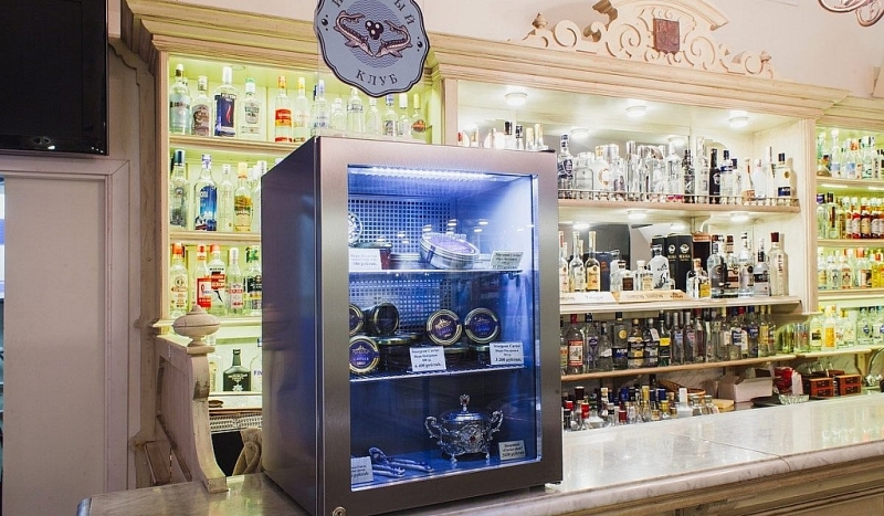 ជ្រុងមួយនៃសារមន្ទីរ Vodka ក្នុងទីក្រុង Saint Petersburg ប្រទេសរុស្ស៊ី។ ជ្រុងមួយនៃសារមន្ទីរ Vodka ក្នុងទីក្រុង Saint Petersburg ប្រទេសរុស្ស៊ី។