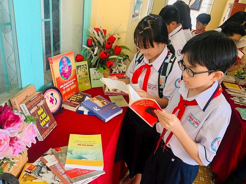 អប់រំមនសិការជាតិ និងស្នេហាជាតិដល់យុវជនវៀតណាមក្នុងការកសាង និងអភិវឌ្ឍន៍ប្រទេស និងសមាហរណកម្មអន្តរជាតិ អប់រំមនសិការជាតិ និងស្នេហាជាតិដល់យុវជនវៀតណាមក្នុងការកសាង និងអភិវឌ្ឍន៍ប្រទេស និងសមាហរណកម្មអន្តរជាតិ