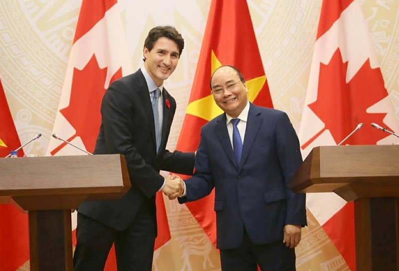 នាយករដ្ឋមន្រ្តីកាណាដា លោក Justin Trudeau​​ និងប្រធានរដ្ឋវៀតណាមលោក Nguyen Xuan Phuc។ (រូបថត៖ nld)
