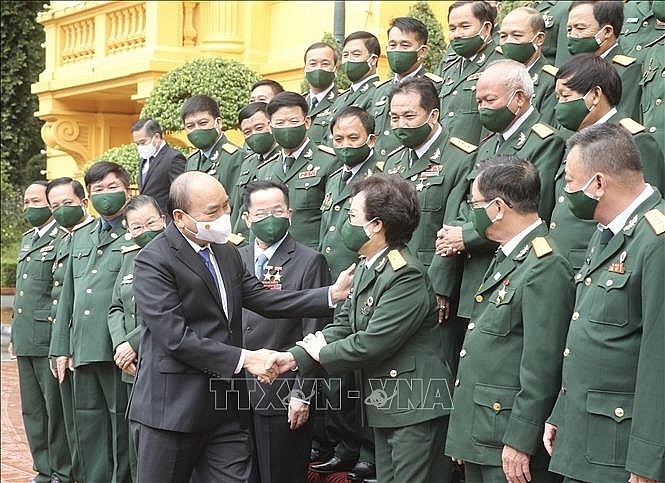ប្រធានរដ្ឋវៀតណាមលោក Nguyen Xuan Phuc អញ្ចើញជួប​​សំណេះសំណាល​ជាមួយ​តំណាង​សម្ព័ន្ធ​សមាគមន៍​សហគ្រិនអតីតយុទ្ធជនវៀតណាម