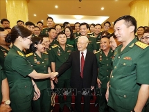 អគ្គលេខាបក្ស លោក Nguyen Phu Trong អញ្ជើញជួបសំណេះសំណាលជាមួយប្រតិភូយុវជនយោធា