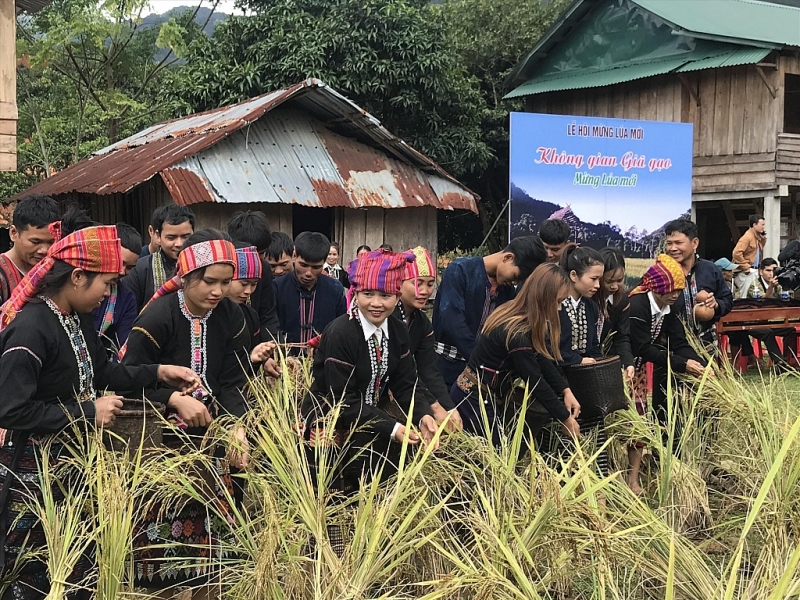 ពិធីអំណរស្រូវថ្មីជាឱកាសមួយដើម្បីឲ្យប្រជាជនអរព្រះគុណដល់ពពួកទេវតាដែលបានប្រទានពរដល់អ្នកភូមិទាំងមូល។