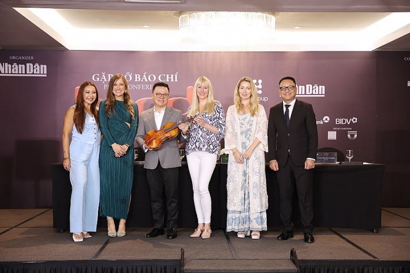 កម្មវិធីតន្ត្រី «Bond Live in Vietnam» គាំទ្រប្រជាជនដែលរងផលប៉ះពាល់ដោយសារព្យុះ និងទឹកជំនន់