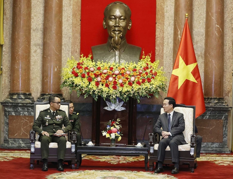 លោក Vo Van Thuong អញ្ជើញទទួលជួបលោកនាយឧត្តមសេនីយ៍ ទៀ សីហា លោក Vo Van Thuong អញ្ជើញទទួលជួបលោកនាយឧត្តមសេនីយ៍ ទៀ សីហា