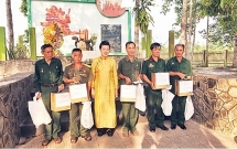សន្និសីទរួមរវាងសមាគមមិត្តភាពនៃប្រទេសទាំងពីរវៀតណាម-កម្ពុជា ដែលប្រព្រឹត្តទៅនៅទីក្រុង Tay Ninh