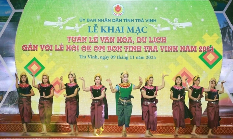 ខេត្ត Tra Vinh (វៀតណាម)៖ ពិធីបើកសប្តាហ៍វប្បធម៌ និងទេសចរណ៍ ភ្ជាប់ជាមួយបុណ្យអកអំបុកនៅតាមមូលដ្ឋានជាច្រើន ខេត្ត Tra Vinh (វៀតណាម)៖ ពិធីបើកសប្តាហ៍វប្បធម៌ និងទេសចរណ៍ ភ្ជាប់ជាមួយបុណ្យអកអំបុកនៅតាមមូលដ្ឋានជាច្រើន
