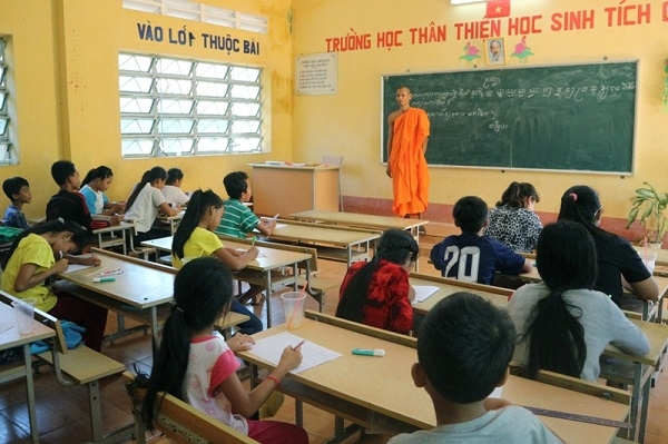 ថ្នាក់រៀនភាសាខ្មែរជាក់ស្តែង