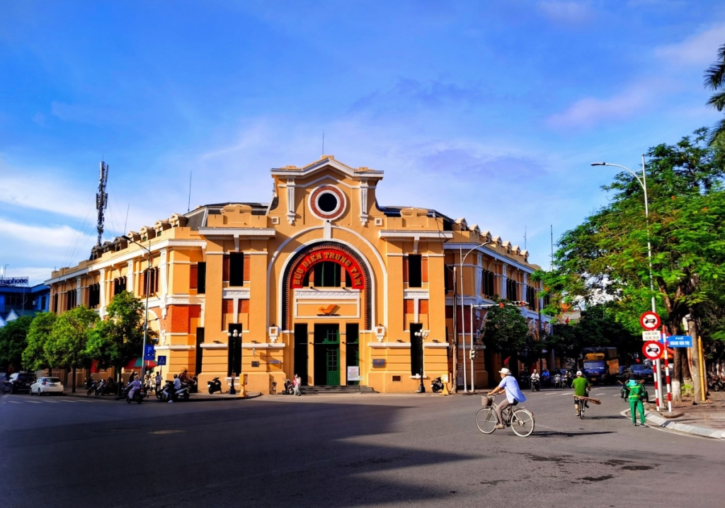 Hai Phong តាំងបង្ហាញរូបថតជាង ៥០០ នៃស្នាដៃស្ថាបត្យកម្មបារាំងនៅទីក្រុងហូជីមិញ