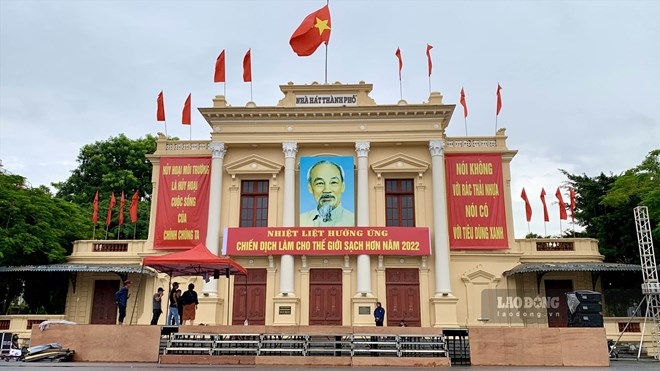 Hai Phong តាំងបង្ហាញរូបថតជាង ៥០០ នៃស្នាដៃស្ថាបត្យកម្មបារាំងនៅទីក្រុងហូជីមិញ
