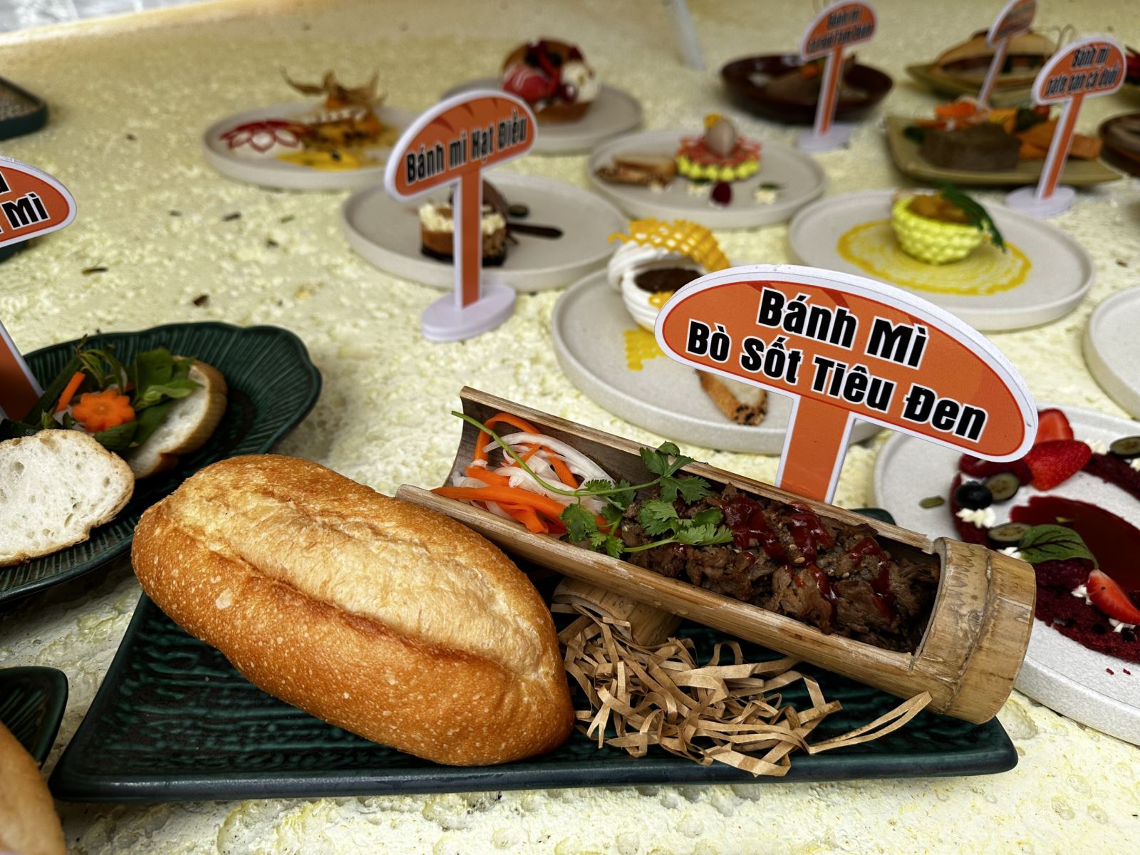 Lễ hội Bánh mì Việt Nam thu hút 150.000 lượt khách | baotintuc.vn