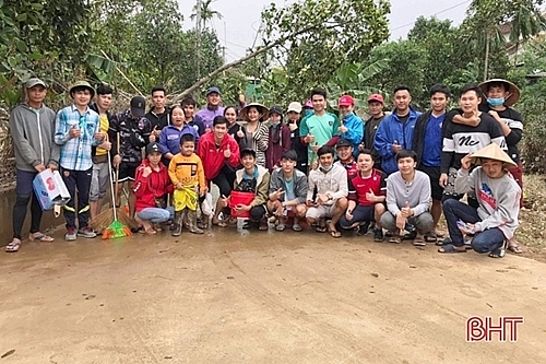 ນັກສຶກສາລາວ: 4 ປີທີ່ດໍາລົງຊີວິດ ແລະຮໍ່າຮຽນຢູ່ຮ່າຕິ້ງ ນ້ອງ ຮູ້ສຶກຮັກຫອມດິນແດນແຫ່ງນີ້ ແລະຮັກແພງປະຊາຊົນຢູ່ທີ່ນີ້ຫຼາຍກວ່າ ນ ກສ ກສາລາວ 4 ປ ທ ດ າລ ງຊ ວ ດ ແລະຮ າຮຽນຢ ຮ າຕ ງ ນ ອງ ຮ ສ ກຮ ກຫອມດ ນແດນແຫ ງນ ແລະຮ ກແພງປະຊາຊ ນຢ ທ ນ ຫ າຍກວ າ