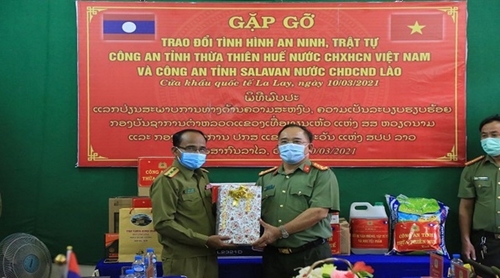 ຫວຽດນາມ ລາວ ສ ມທ ບກ ນຢ າງແໜ ນແຟ ນໃນການຄ ມຄອງ ແລະປ ກປ ກຮ ກສາຊາຍແດນ