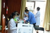 ຮຽກຮ້ອງມາຍັງພໍ່ແມ່ ປະຊົນບັນດາເຜົ່າທຸກຄົນ ຈົ່ງພ້ອມກັນເອົາໃຈໃສ່ ປະຕິບັດຕາມຄຳສັງ ເລກທີ 15/ນຍ ຢ່າງເຂັ້ມງວດ