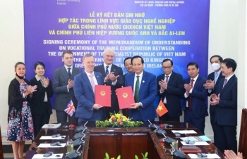 ຫວຽດ​ນາມ ແລະ ອັງ​ກິດ ຮ່ວມ​ມື​ກັນ​ໃນ​ຂົງ​ເຂດ​ການ​ສຶ​ກ​ສາ​ວິ​ຊາ​ຊີບ