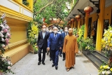 ສະ​ມາ​ຄົມ​ພຸດ​ທະ​ສາ​ສະ​ໜາທຸກ​ຂັ້ນ ແລະ ພຸ​ດ​ທະ​ສາ​ສະ​ນິກ​ກະ​ຊົນ ໄດ້​ມິ​ການ​ປະ​ກອບ​ສ່ວນ​ຢ່າງ​ຕັ້ງ​ໜ້າ​ເຂົ້າ​ໃນ​ການ​ເພີ່ມ​ທະ​ວີ​ກຸ້ມ​ກ້ອນ​ມະ​ຫາ​ສາ​ມັກ​ຄີ​ທົ່ວ​ປວງ​ຊົນ​ທັງ​ຊາດ