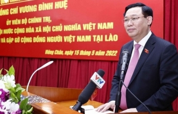ຊາວ​ຫວຽດ​ນາມ ແຕ່​ລະ​ຄົນຢູ່ ລາວ ຕ້ອງ​ແມ່ນນັກ​ການ​ທູດ ​ເພື່ອ​ພັດ​ທະ​ນາ ແລະ ຍົກ​ສູງ ສາຍ​ພົວ​ພັນ​ແບບ​ພິ​ເສດ ລະ​ຫວ່າງ ຫວຽດ​ນາມ - ລາວ ຢ່າງ​ບໍ່​ຢຸດ​ຢັ້ງ