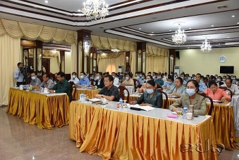 ຄະນະພົວພັນຕ່າງປະເທດສູນກາງພັກເຜີຍແຜ່ເຊື່ອມຊຶມເອກະສານສໍາຄັນຂອງຊາດ ແລະ ສາກົນ