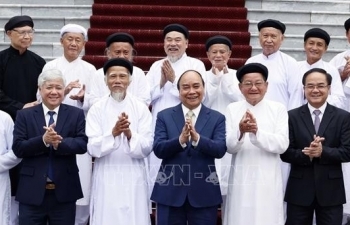 ພັກ ແລະ ລັດລະດົມກຳລັງໃຈ, ສົ່ງເສີມຕໍ່ການເຄື່ອນໄຫວທາງສາສະໜາ