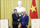 ທ່ານ​ປະ​ທານ​ປະ​ເທດ ຫວຽດ​ນາມ ຫງວຽນ​ຊວັ​ນ​ຟຸກ ຕ້ອນ​ຮັບ​ທ່ານ​ລັດ​ຖະ​ມົນ​ຕີ​ກະ​ຊວງ​ຍຸ​ຕິ​ທຳ ຍີ່​ປຸ່ນ