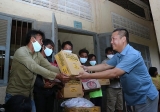 ປະເທດກຳປ ເຈຍໄດ ມອບຫ ຽນໄຊໃຫ ແກ ທ ານອະດ ດເອກອ ກຄະລ ດຖະທ ດຫວຽດນາມ ໂງດຽນ