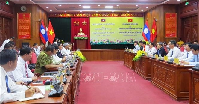 ການພົບປະເຈລະຈາ ລະຫວ່າງສອງຝ່າຍ (ພາບ:TTXVN)