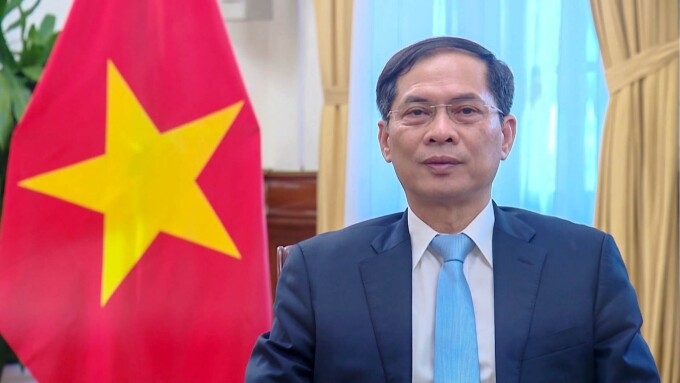 ທ່ານລັດຖະມົນຕີການຕ່າງປະເທດ ບຸ່ນແທັງເຊີນ (ພາບ: ກະຊວງການຕ່າງປະເທດ) ທ່ານລັດຖະມົນຕີການຕ່າງປະເທດ ບຸ່ນແທັງເຊີນ (ພາບ: ກະຊວງການຕ່າງປະເທດ)