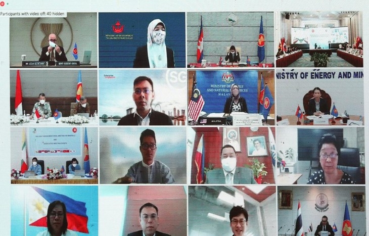 ອາຊຽນຍົກສູງກຳລັງຄວາມສາມາດການຮ່ວມມືພັດທະນາແຮ່ທາດແບບຍືນຍົງ ອາຊຽນຍົກສູງກຳລັງຄວາມສາມາດການຮ່ວມມືພັດທະນາແຮ່ທາດແບບຍືນຍົງ