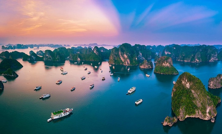 ຮະລອງ - ກວາງນິງ, ສະຖານທີ່ທ່ອງທ່ຽວທີ່ໜ້າຈັບໃຈຂອງ ຫວຽດນາມ (ພາບ: hanoimoi.com.vn)