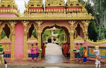 ຄົ້ນຫາວັດລອງເຈື່ອງ ໃນແຂວງ ຈ໋າວິງ