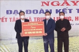 ທ່ານ​ປະ​ທານ​ສະ​ພາ​ແຫ່ງ​ຊາດ ເວືອງດິ່ງ​ເຫວ້ ເຂົ້າ​ຮ່ວມ​ວັນ​ບຸນ​ມະ​ຫາ​ສະ​ມັກ​ຄີ​ທົ່ວ​ປວງ​ຊົນ​ທັງ​ຊາດ ຢູ່ ຖ໊າຍງວຽນ