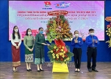 ຍ້ອງ​ຍໍ​ຊົມ​ເຊີຍ​ນັກ​ສຶ​ກ​ສາ ລາວ ແລະ ກຳ​ປູ​ເຈຍ ຜູ້​ດີ​ເດັ່ນ​ຈຳ​ນວນ 107 ຄົນ