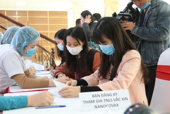ຫວຽດ​ນາມ: ດຳເນີນການສັກ ວັກຊິນກັນໂຄວິດ - 19 ທົດລອງເຂັມທຳອິດໃຫ້ແກ່ຜູ້ອາສາສະໝັກ