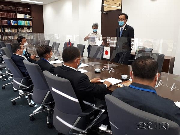 ຍີ່ປຸ່ນ ສະໜອງທຶນ 4 ແສນກວ່າໂດລາ ປັບປຸງອຸປະກອນ ການແພດ, ກໍ່ສ້າງຂົວ ແລະ ໂຮງຮຽນໃນລາວ ຍ ປ ນ ສະໜອງທ ນ 4 ແສນກວ າໂດລາ ປ ບປ ງອ ປະກອນ ການແພດ ກ ສ າງຂ ວ ແລະ ໂຮງຮຽນໃນລາວ