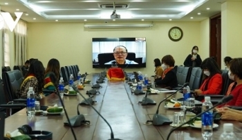 ນັກຂ່າວກັບບັນຫາການໃຊ້ຄວາມຮຸນແຮງຕໍ່ແມ່ຍິງ ແລະ ເດັກນ້ອຍ