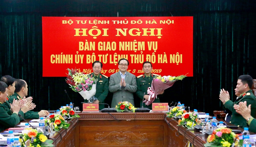 thieu tuong nguyen trong trien giu chuc chinh uy bo tu lenh thu do