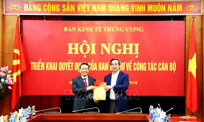 Tân Phó Trưởng ban Kinh tế Trung ương là ai? tan pho truong ban kinh te trung uong la ai