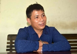 thanh nien nem boc ma tuy da roi bo chay khi bi csgt kiem tra hanh chinh