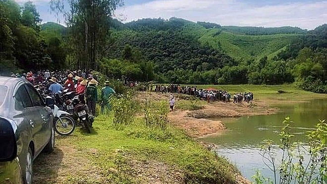 2 nam sinh lớp 6 trượt chân đuối nước ở Vũng Tàu ba ria vung tau 2 nam sinh lop 6 truot chan duoi nuoc o ho da bang