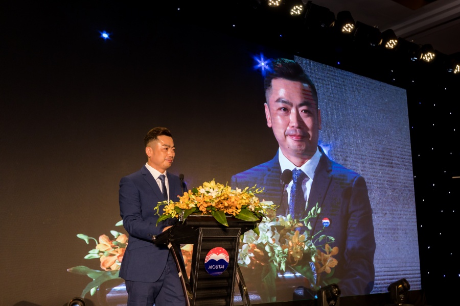 Giao lưu văn hóa quốc tế Kweichow Moutai qua triển lãm mỹ thuật Văn Dương Thành Giao lưu văn hóa quốc tế Kweichow Moutai qua triển lãm mỹ thuật Văn Dương Thành