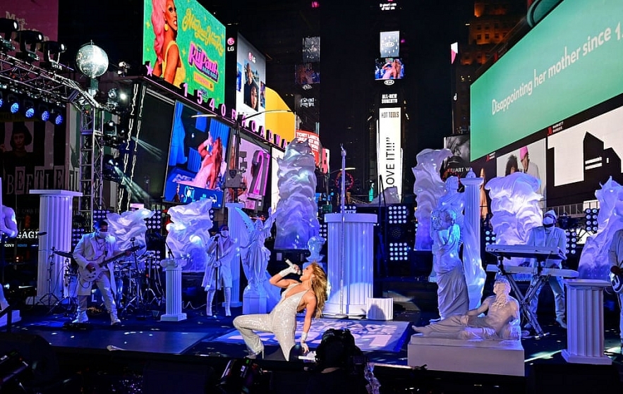 New Year's Eve around the world with pandemic controlling muting celebrations - in photos In photos: New Year's Eve around the world with pandemic controlling muting celebrations