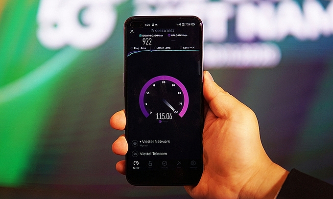 Vietnam's 5G services race heats up as major mobile carriers launch trials