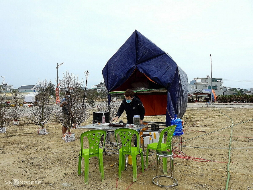 Photos show life under Covid-19 lockdown in Vietnam town Photos show life under covid 19 lockdown in vietnam town